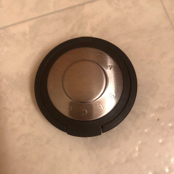 Becca Shimmering Skin Perfector Pressed In Opal - Picture 2 of 3